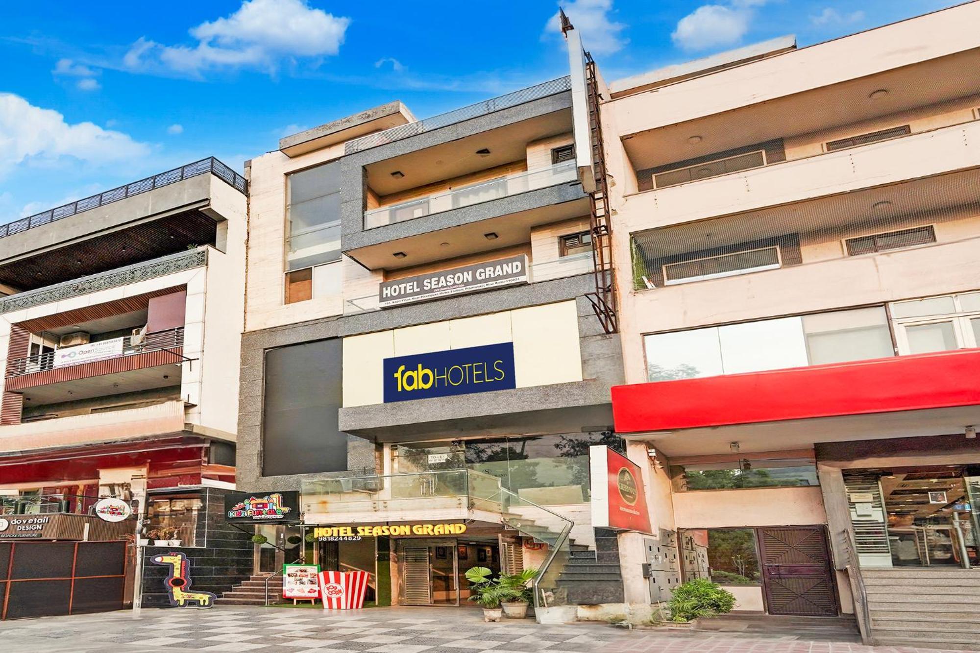 Fabhotel Season Grand Delhi Kültér fotó